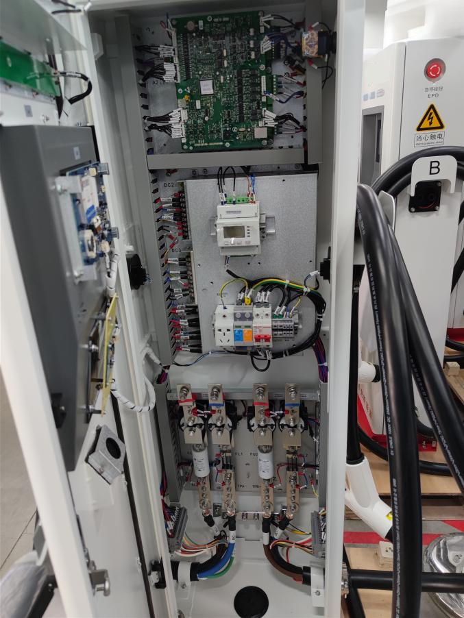 導軌式直流電能表在充電樁行業中的應用